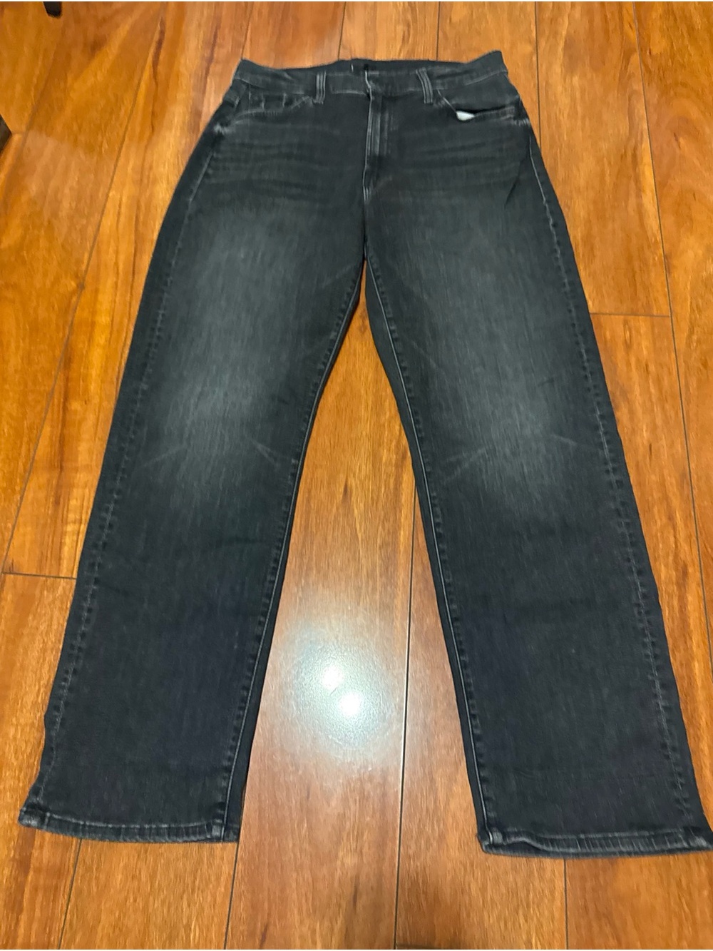MOTHER women’s Jeans Relaxed Black Faded Wash - Picture 3 of 9